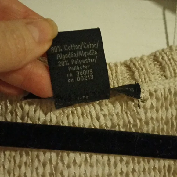 Calvin Klein sweater - Picture 3 of 4